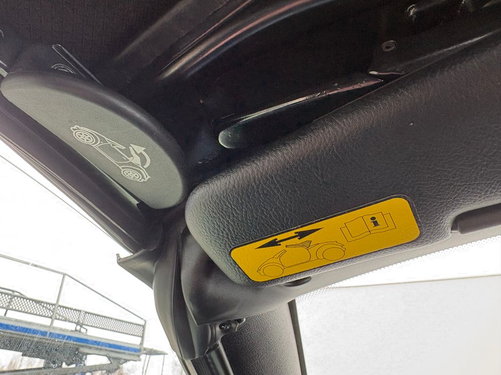 ford-streetka-1-6i-70kw-kabrio - 9