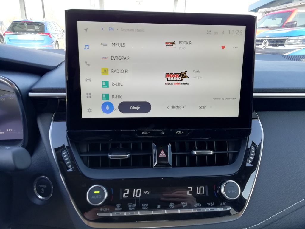toyota-corolla-1-8-hev-e-cvt-style - 9