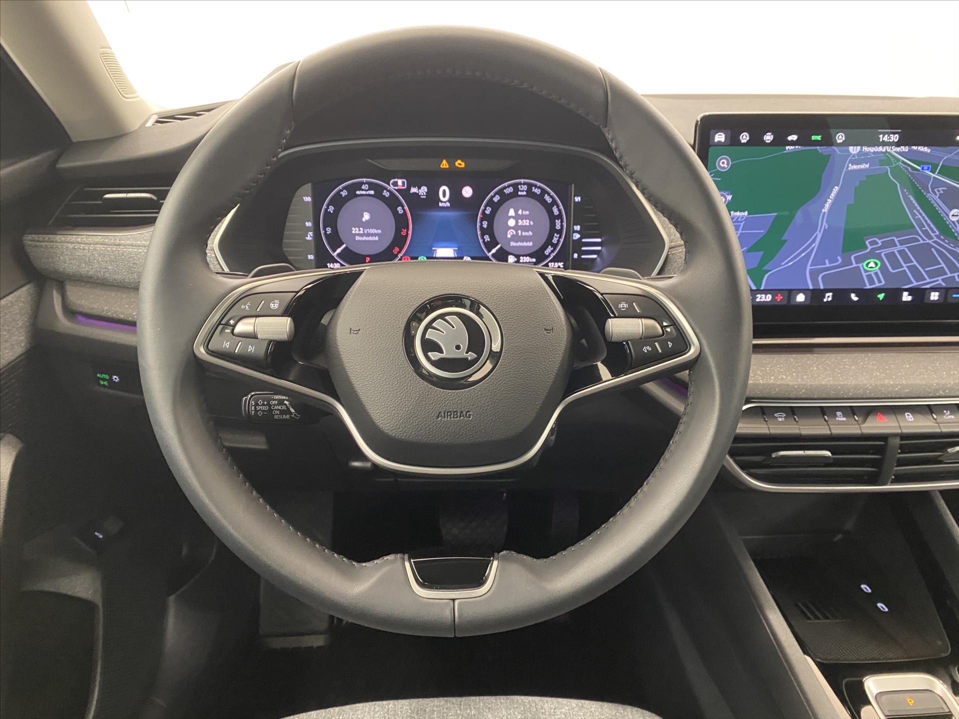 skoda-octavia-1-5-tsi-85kw-top-selection-dsg - 9