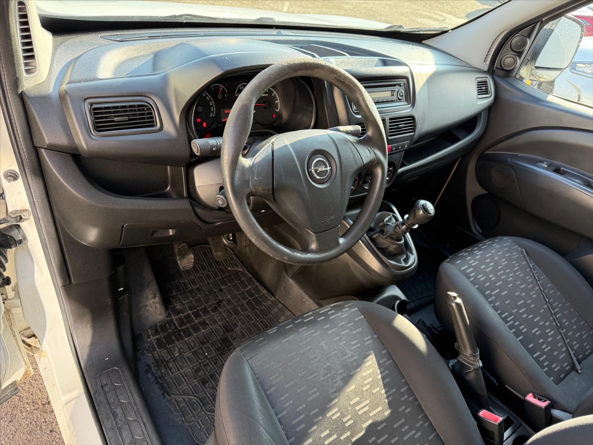 opel-combo-1-4 - 3