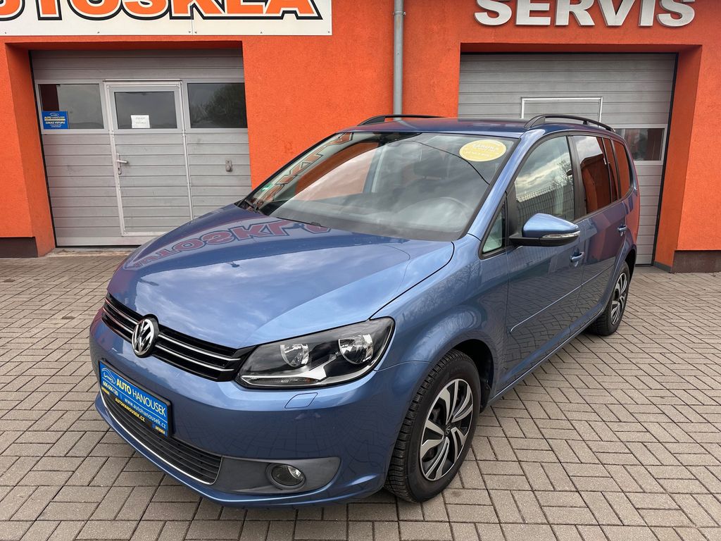 Volkswagen Touran 1.2 TSI 77KW SERVISKA,TAŽNÉ