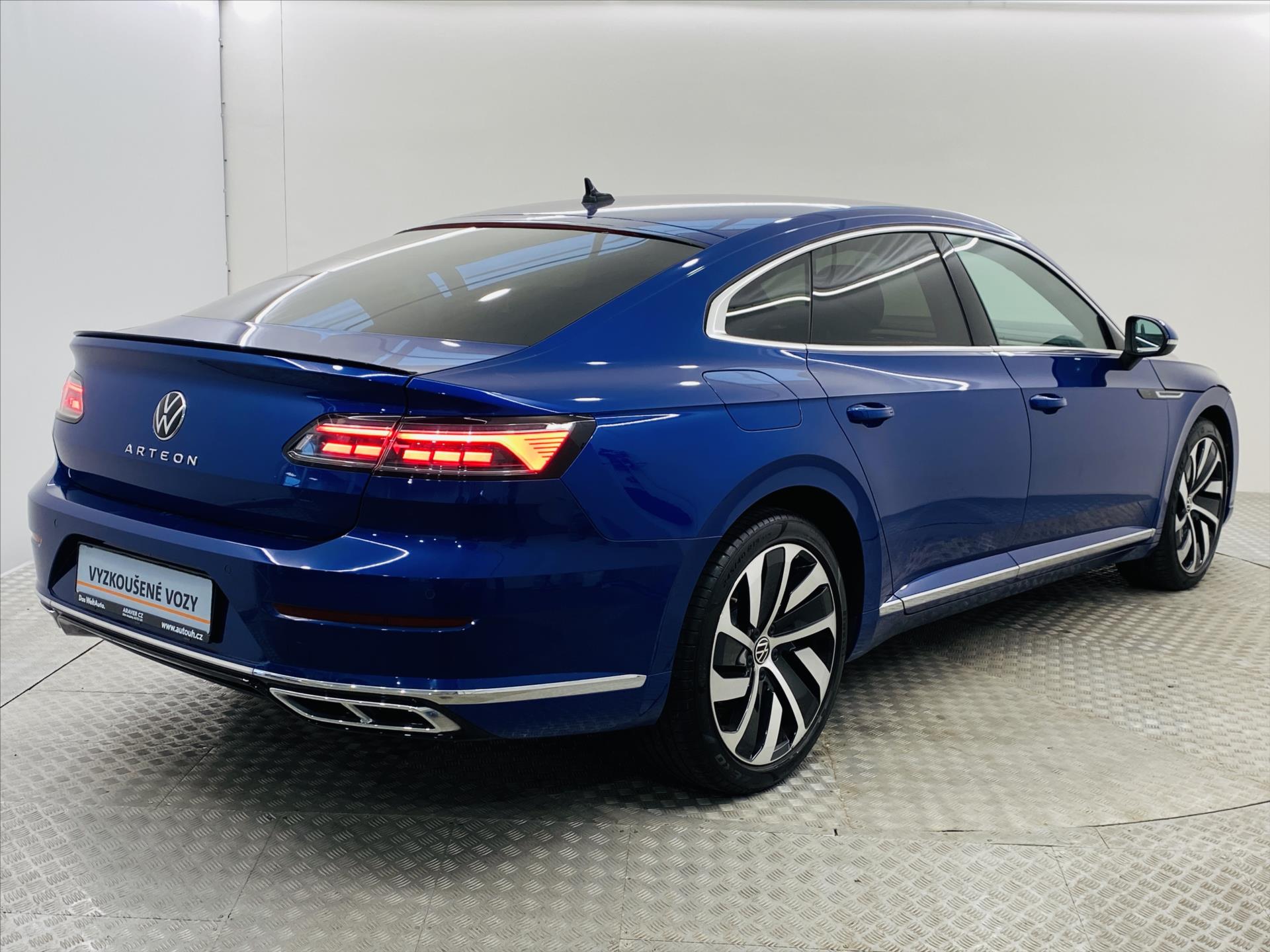 volkswagen-arteon-2-0-tdi-147kw-dsg-r-line - 1