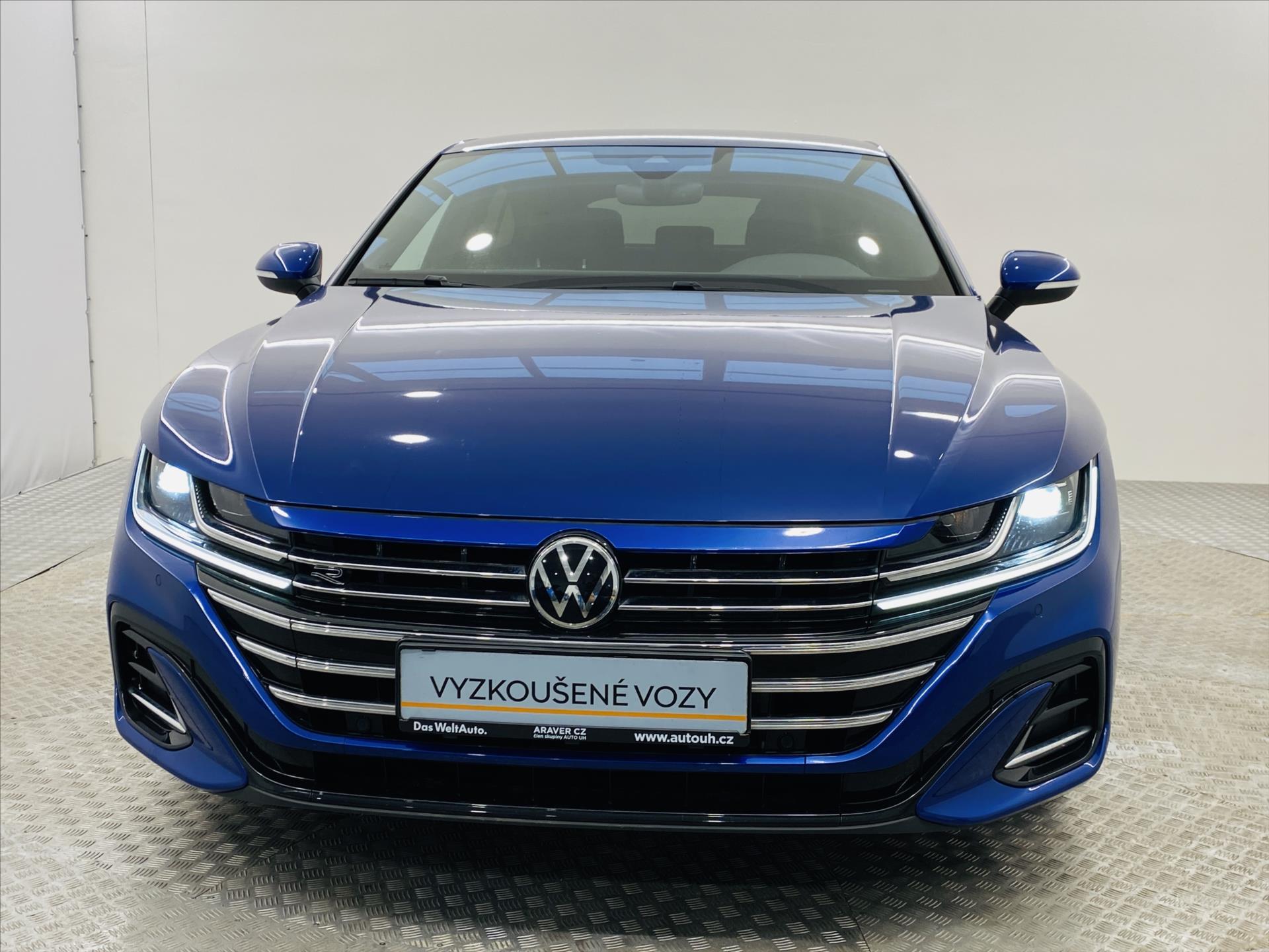 volkswagen-arteon-2-0-tdi-147kw-dsg-r-line - 3