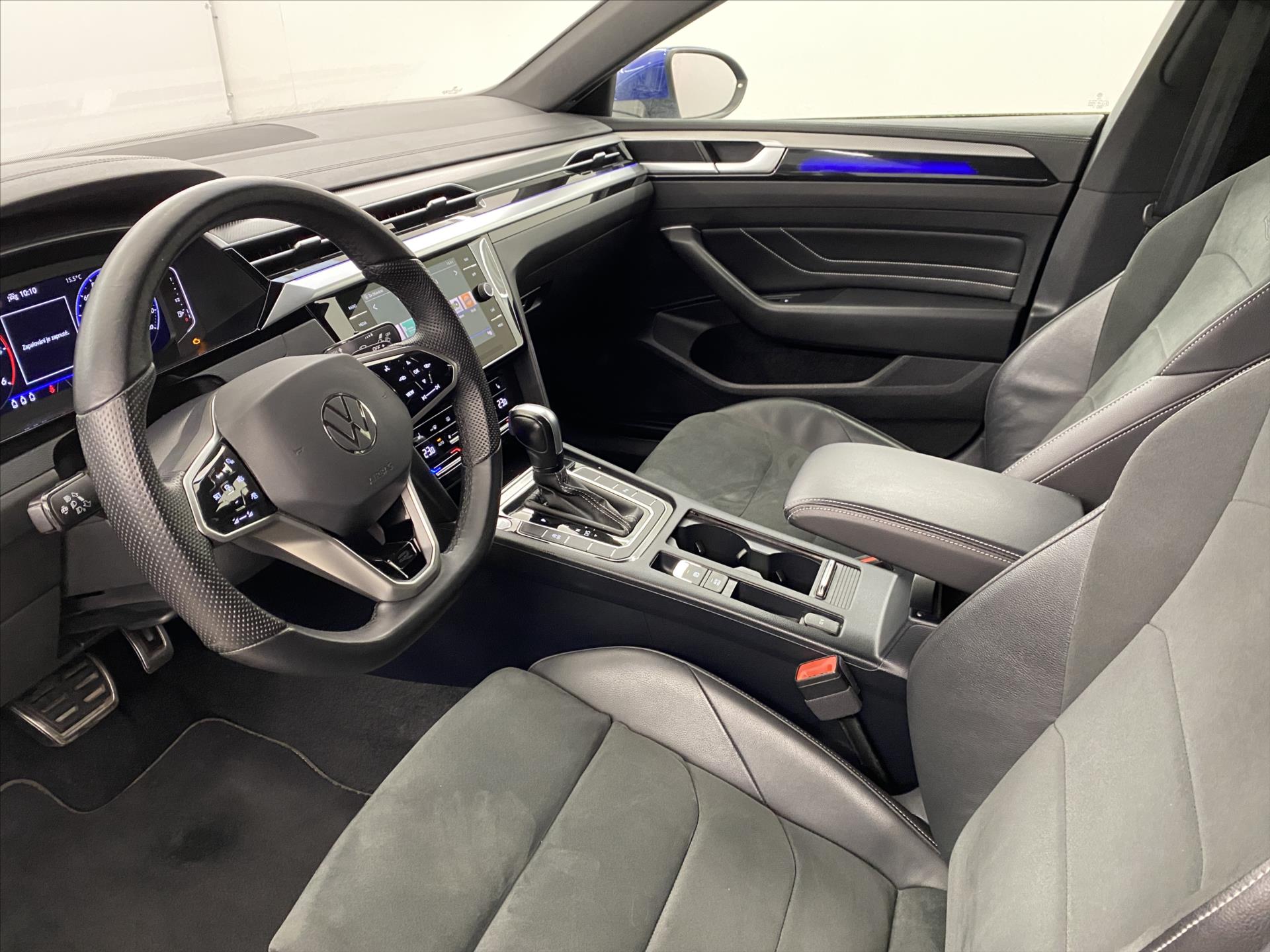 volkswagen-arteon-2-0-tdi-147kw-dsg-r-line - 4