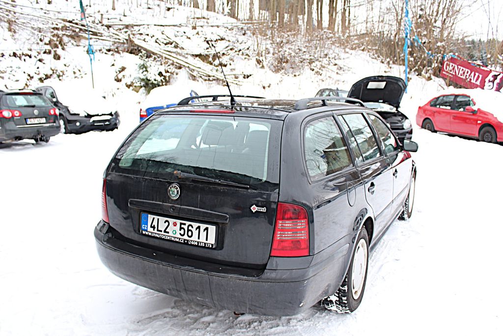 skoda-octavia-kombi-1-9-tdi-4x4 - 3