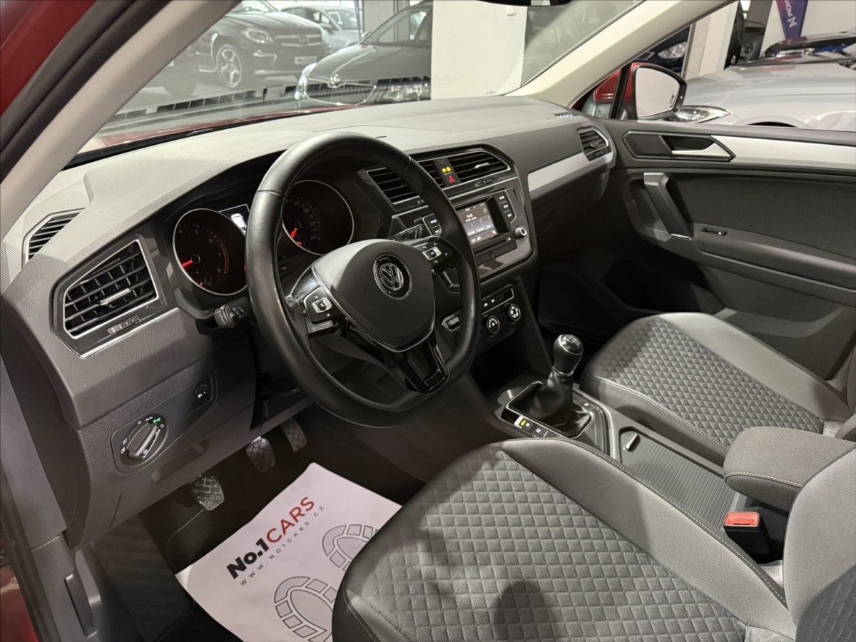 volkswagen-tiguan-1-4-tsi-110kw-1-majitel-cidla - 7