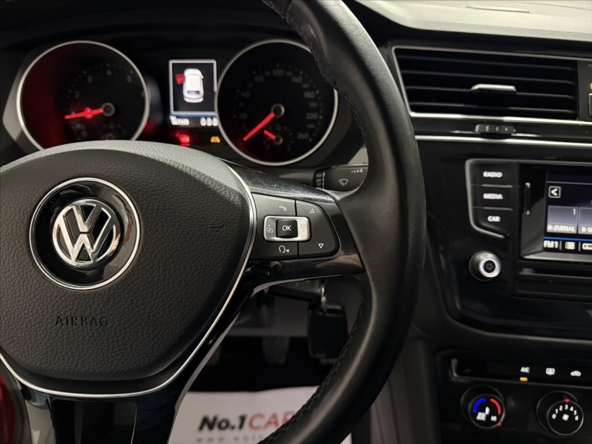 volkswagen-tiguan-1-4-tsi-110kw-1-majitel-cidla - 9