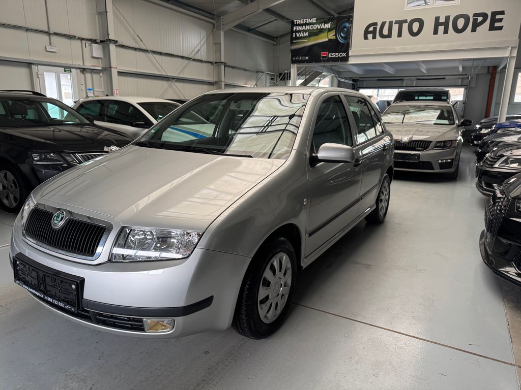 skoda-fabia-1-4-16v-elegance - 2