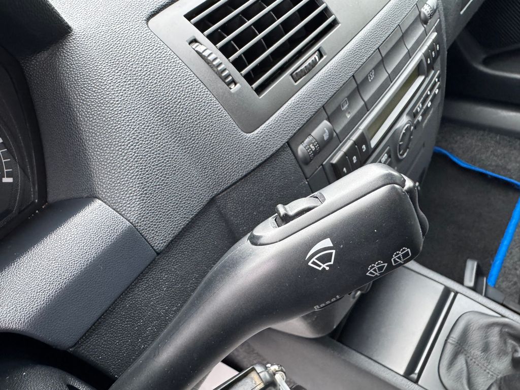 skoda-fabia-1-4-16v-elegance - 9