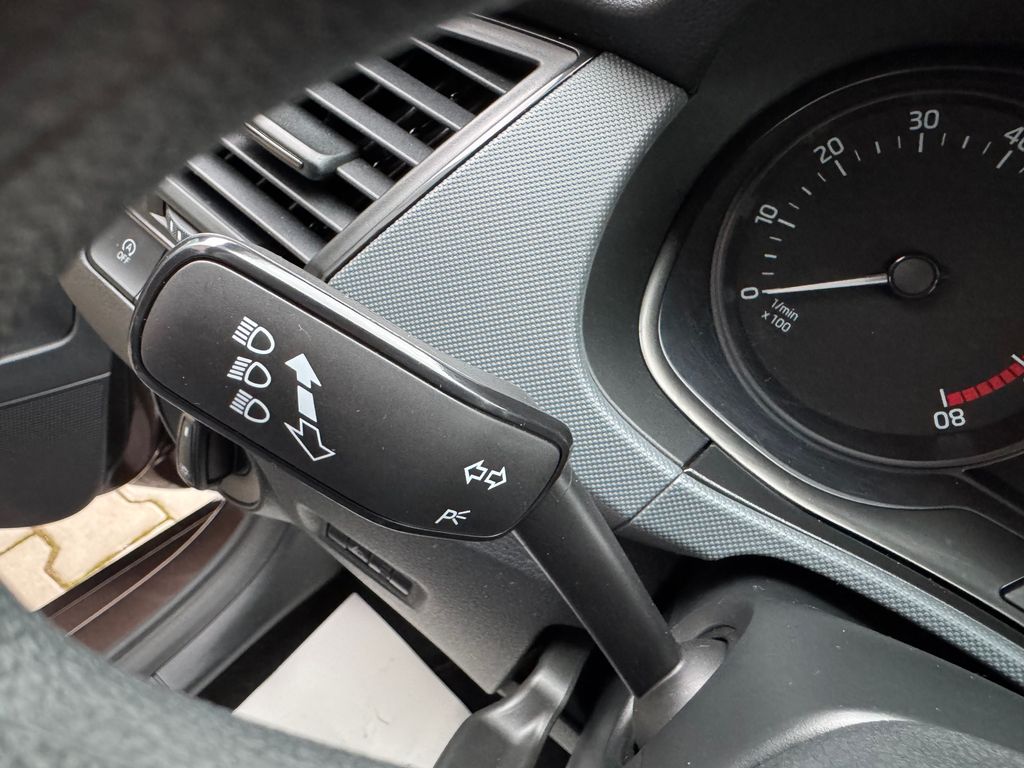 skoda-fabia-combi-1-2-tsi-active - 8