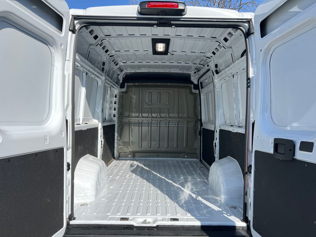 fiat-ducato-2-2-mtj-140k-l2h2-7-let-zaruka - 4