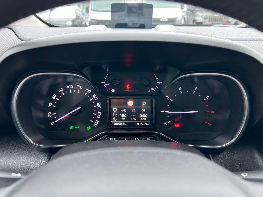 citroen-c3-aircross-1-2-110k-servis-zaruka-kamera - 9