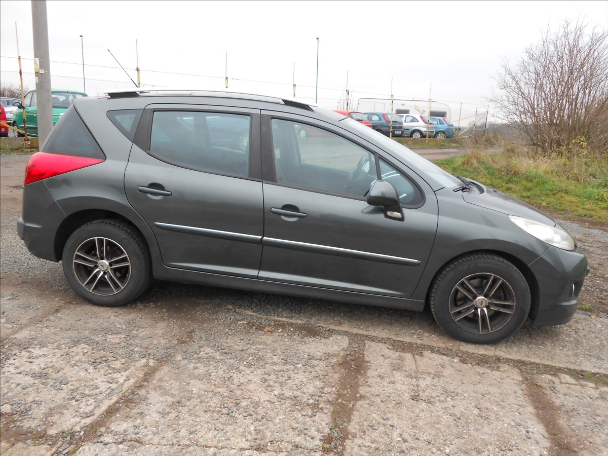 peugeot-207-1-4-sw-16v-vti-70-kw-serviska - 6