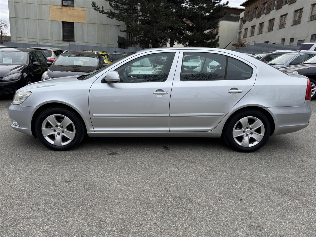 skoda-octavia-1-6-mpi-lpg-bez-koroze - 3