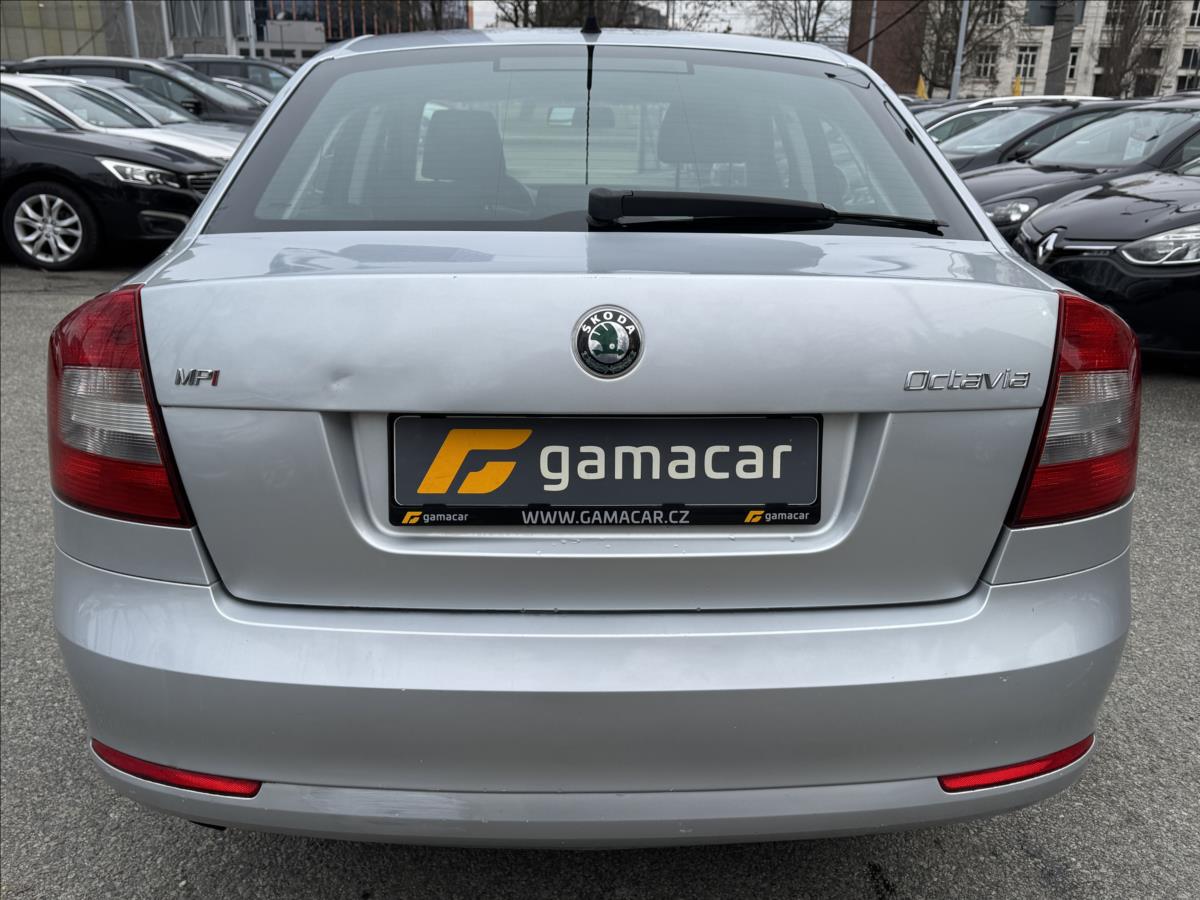 skoda-octavia-1-6-mpi-lpg-bez-koroze - 7