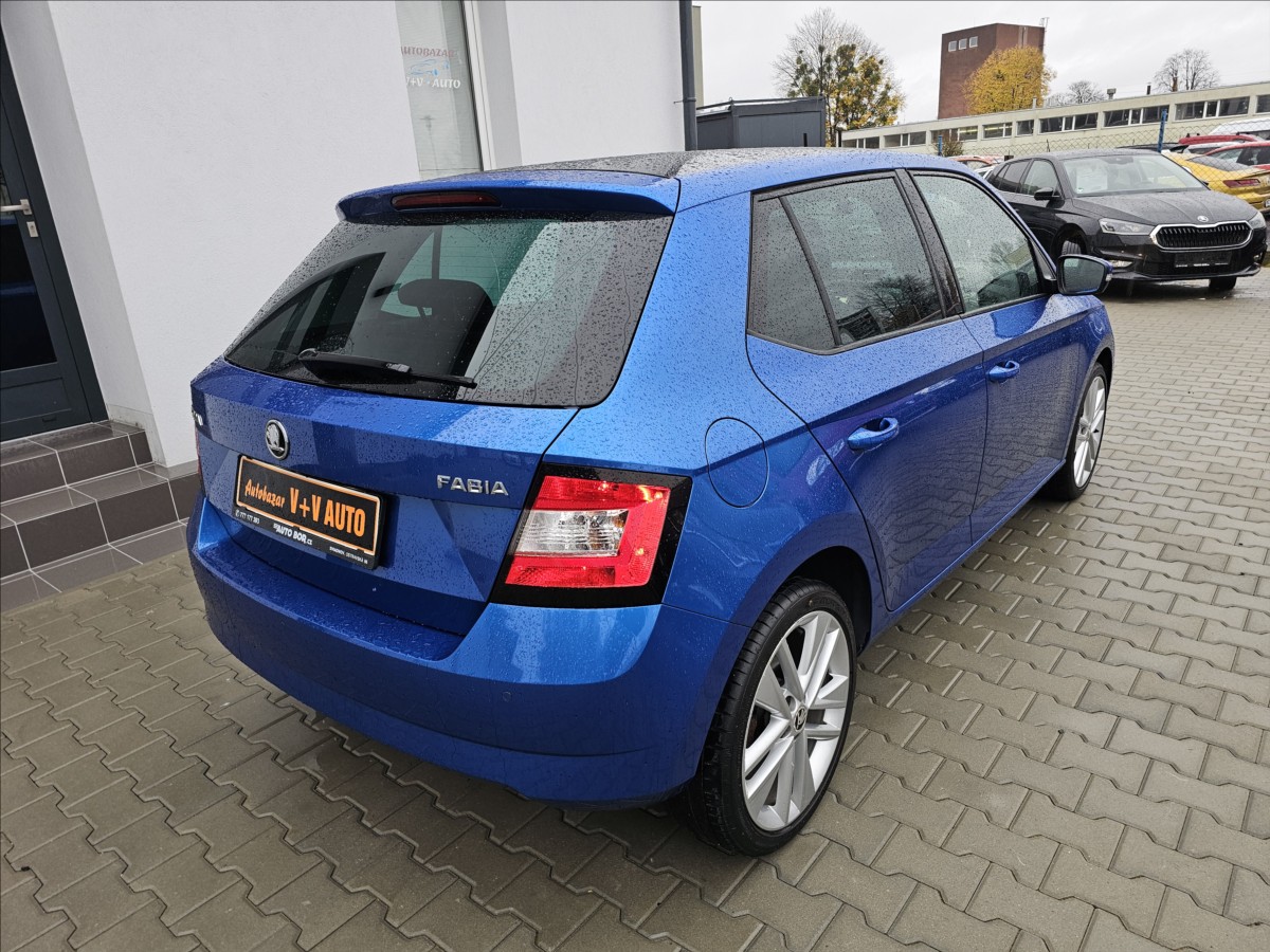 skoda-fabia-iii-1-2tsi-style-panorama - 5