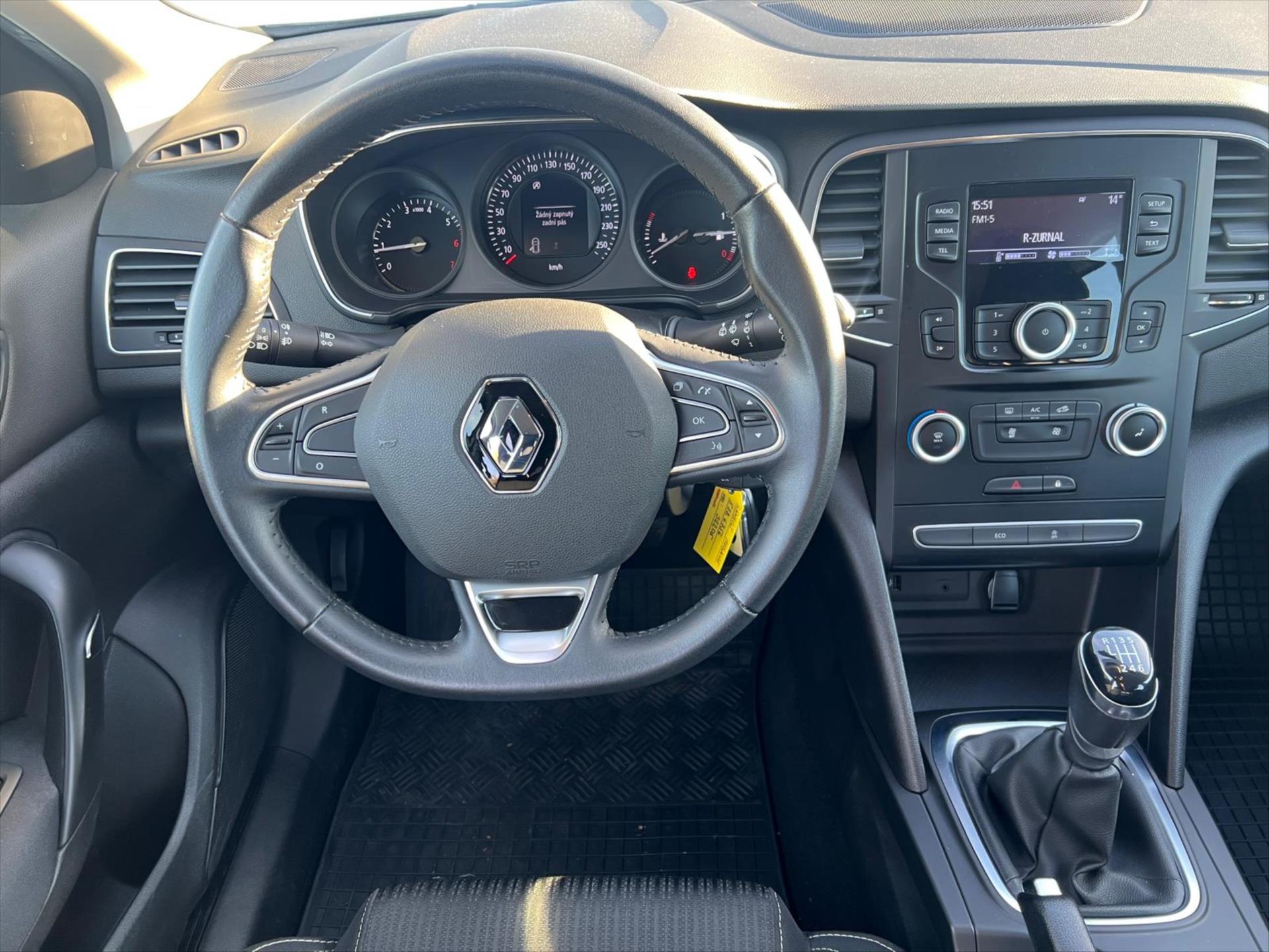 renault-megane-1-3-75kw - 9