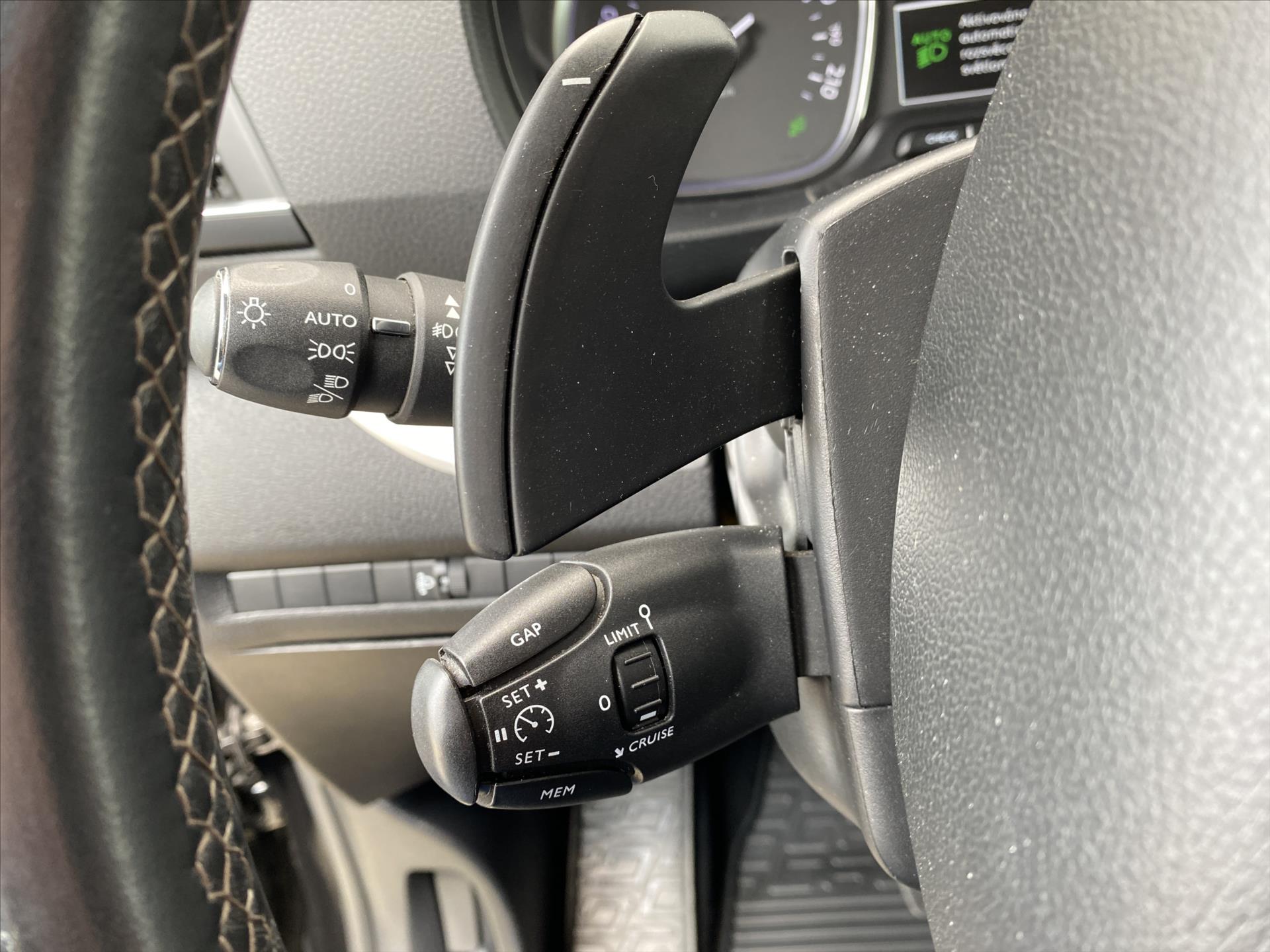 toyota-proace-2-0-long-130kw-automat - 7