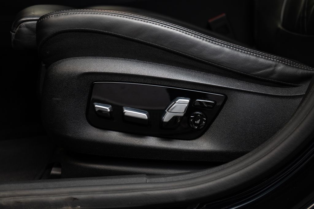 bmw-rada-6-i-gt-rwd-360-4-zony-pano-led - 8