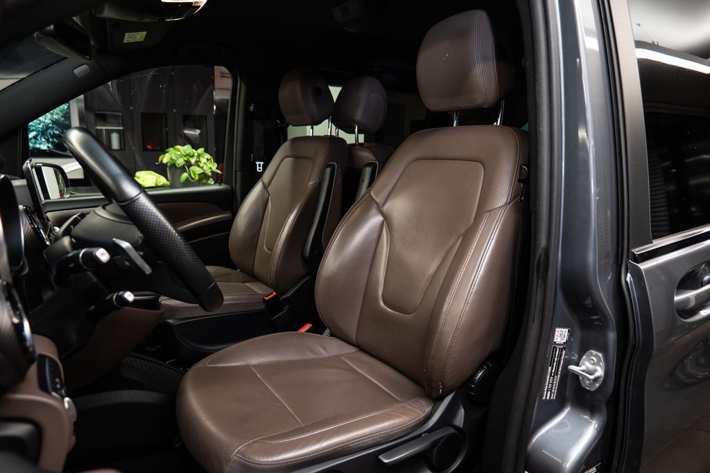 mercedes-benz-tridy-v-d-airmatic-4matic-pano-burmest - 6