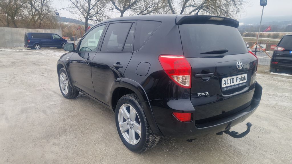toyota-rav4-2-2-d - 5