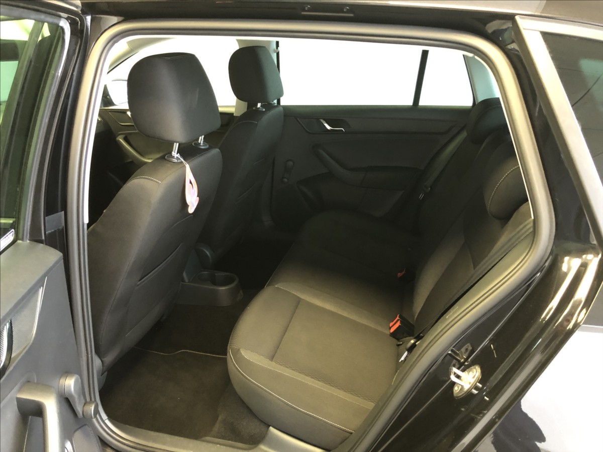 skoda-rapid-1-2-tsi - 9