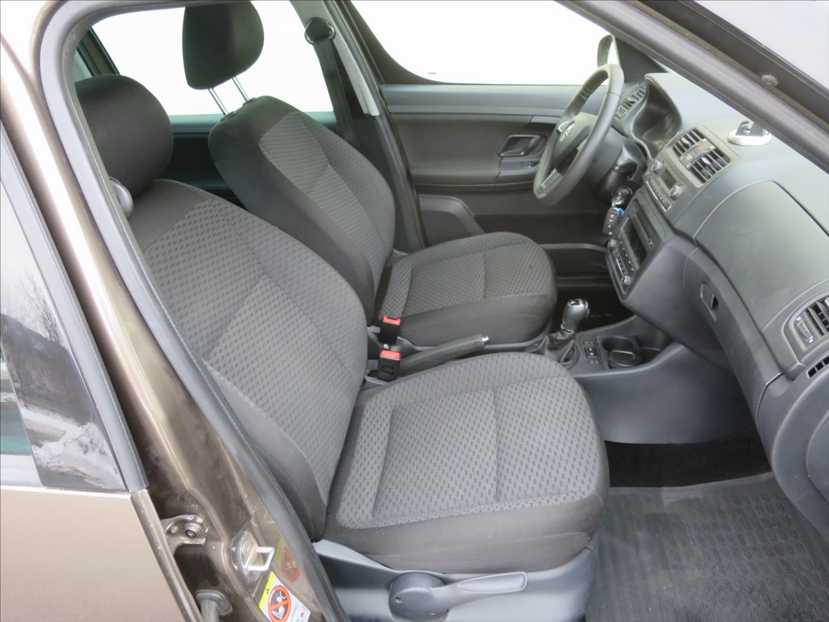 skoda-roomster-1-2-tsi - 9