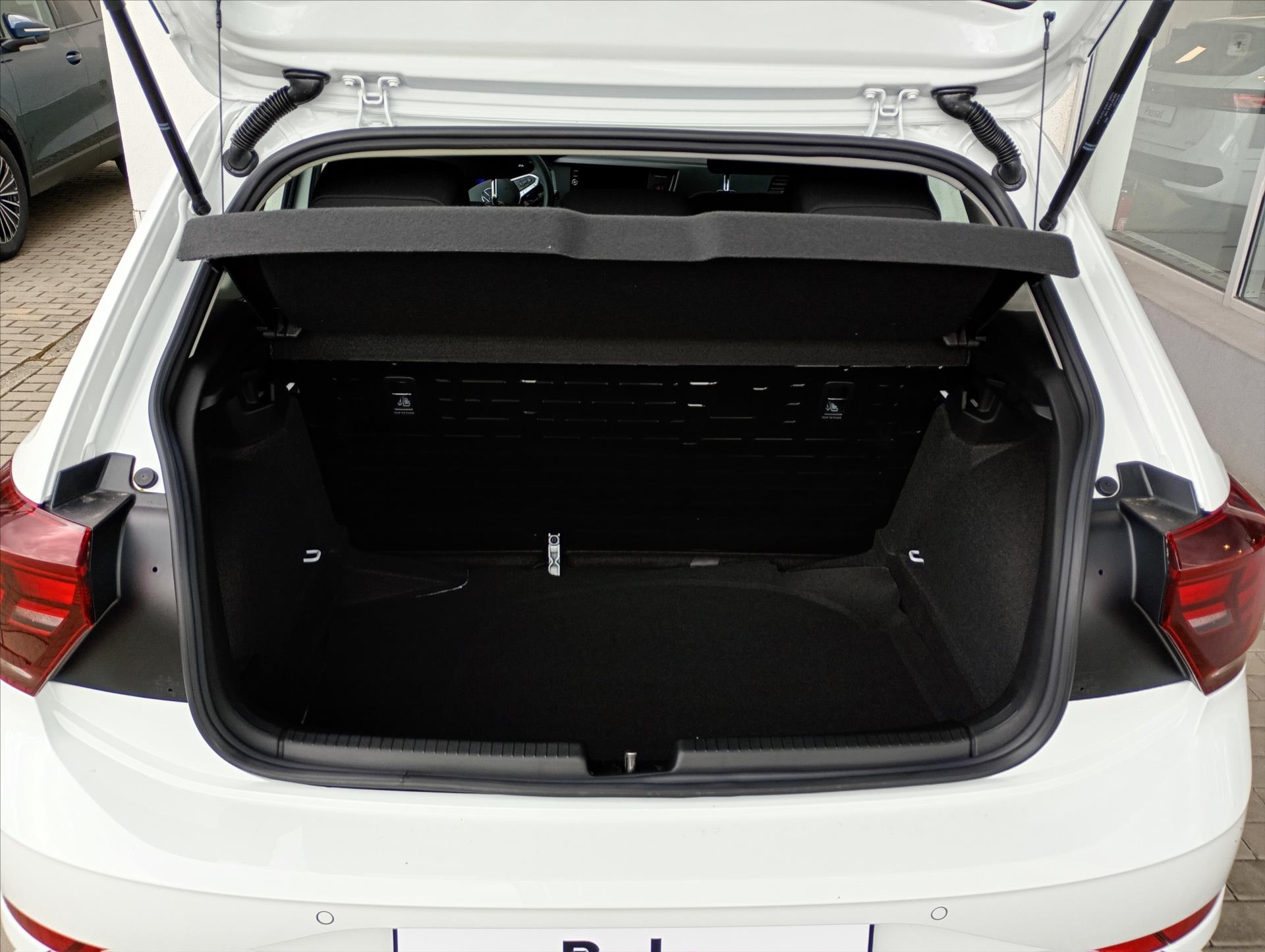 volkswagen-polo-1-0-mpi-59-kw-5g - 9