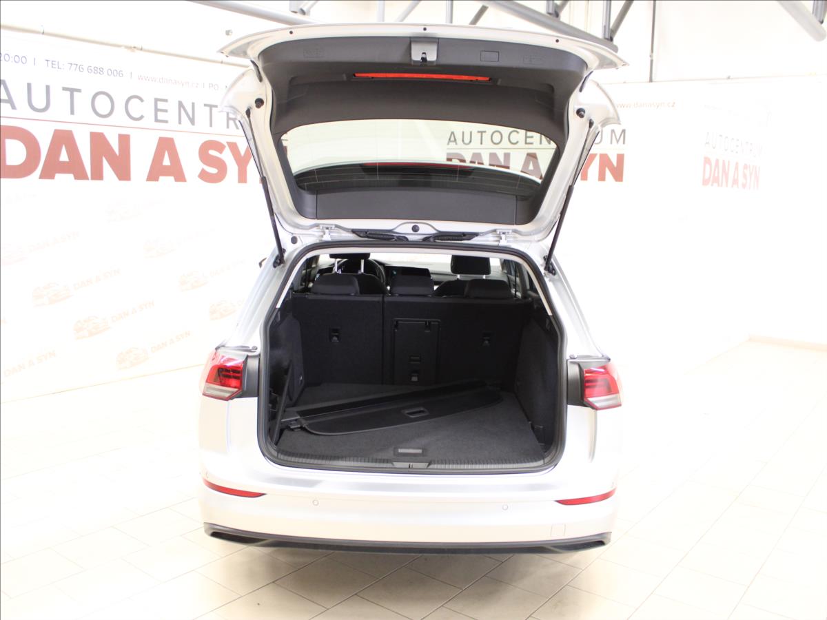 volkswagen-golf-1-5-tsi-evo-110kw-mhev-life-dsg - 6