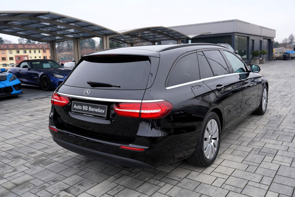 mercedes-benz-tridy-e-e-220d-avantgarde-kombi-9at - 5