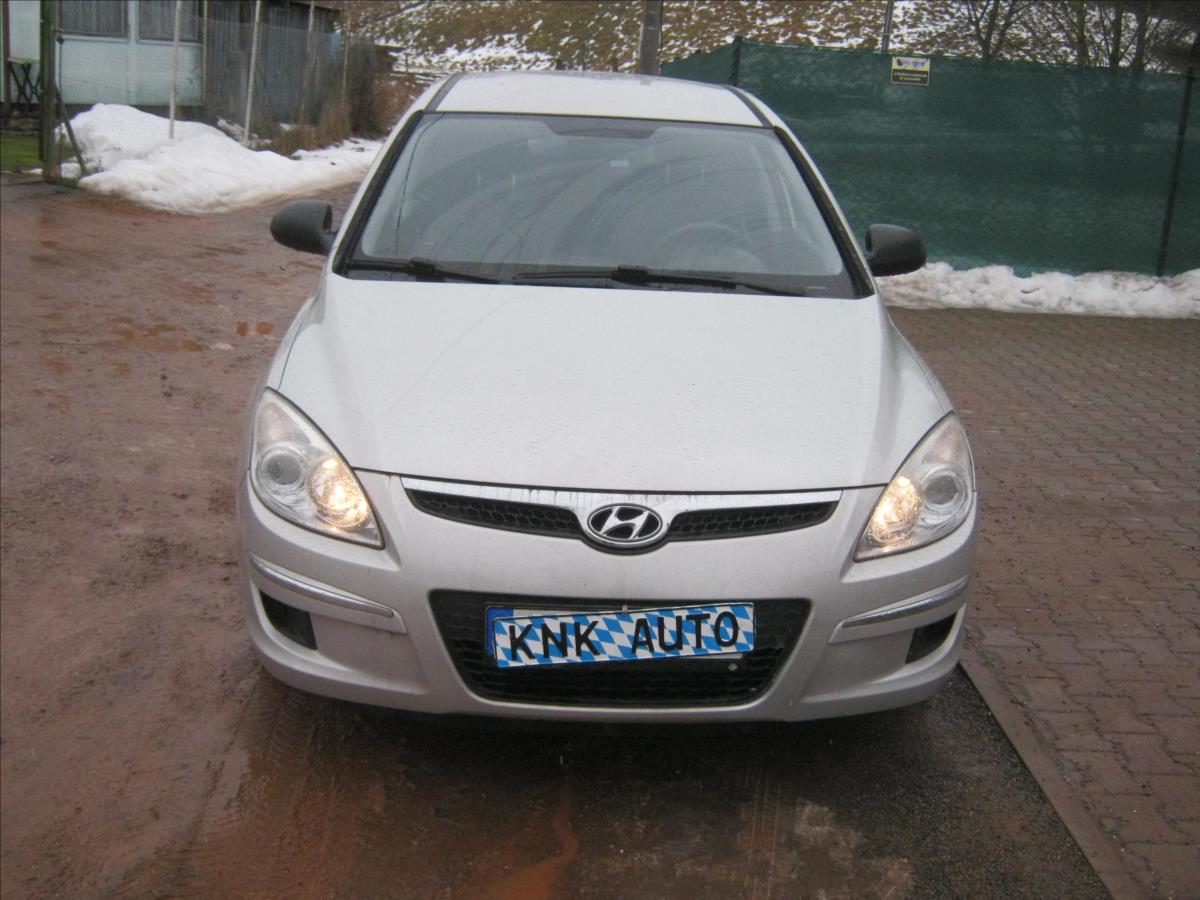Hyundai i30 1,6   kombi