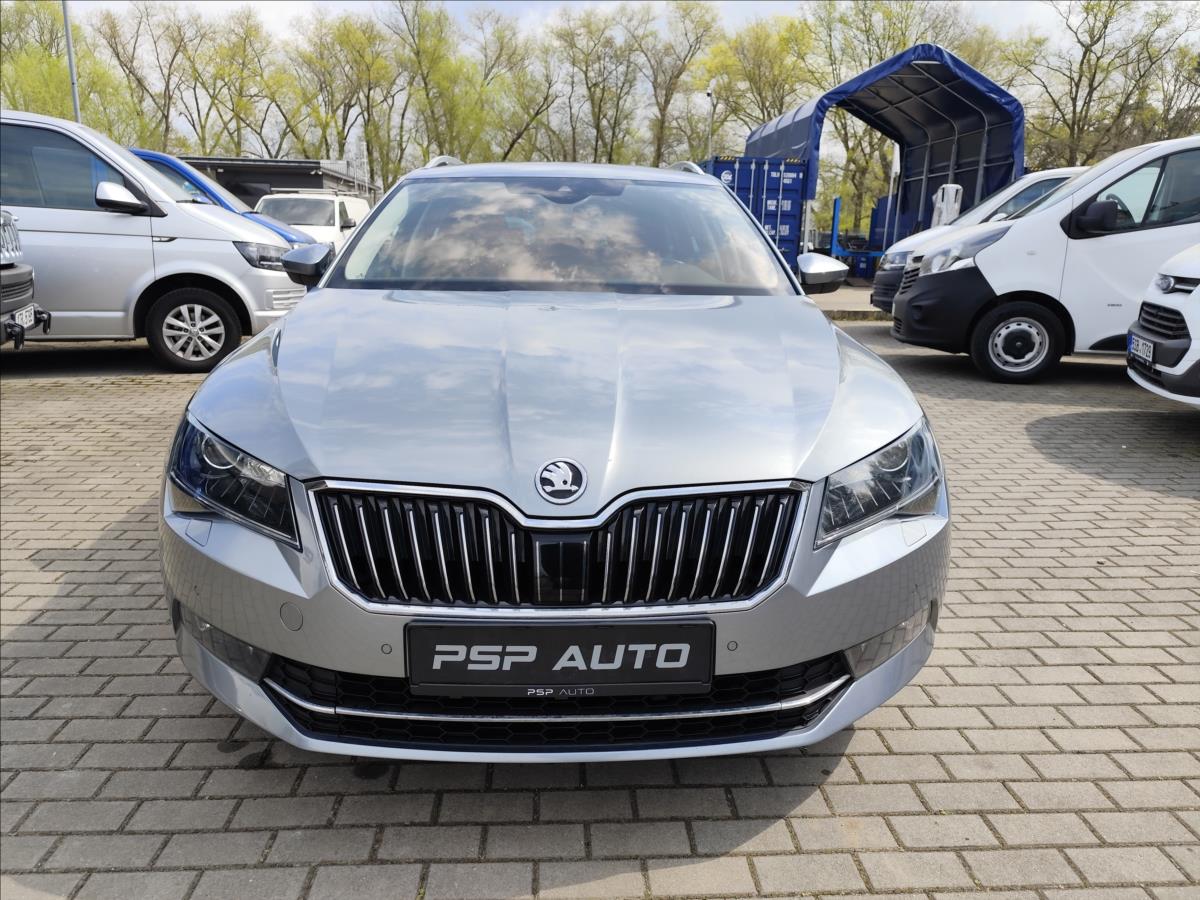 skoda-superb-2-0tdi-l-k-140kw-dsg-4x4-2xalu-1-maj-cr - 9