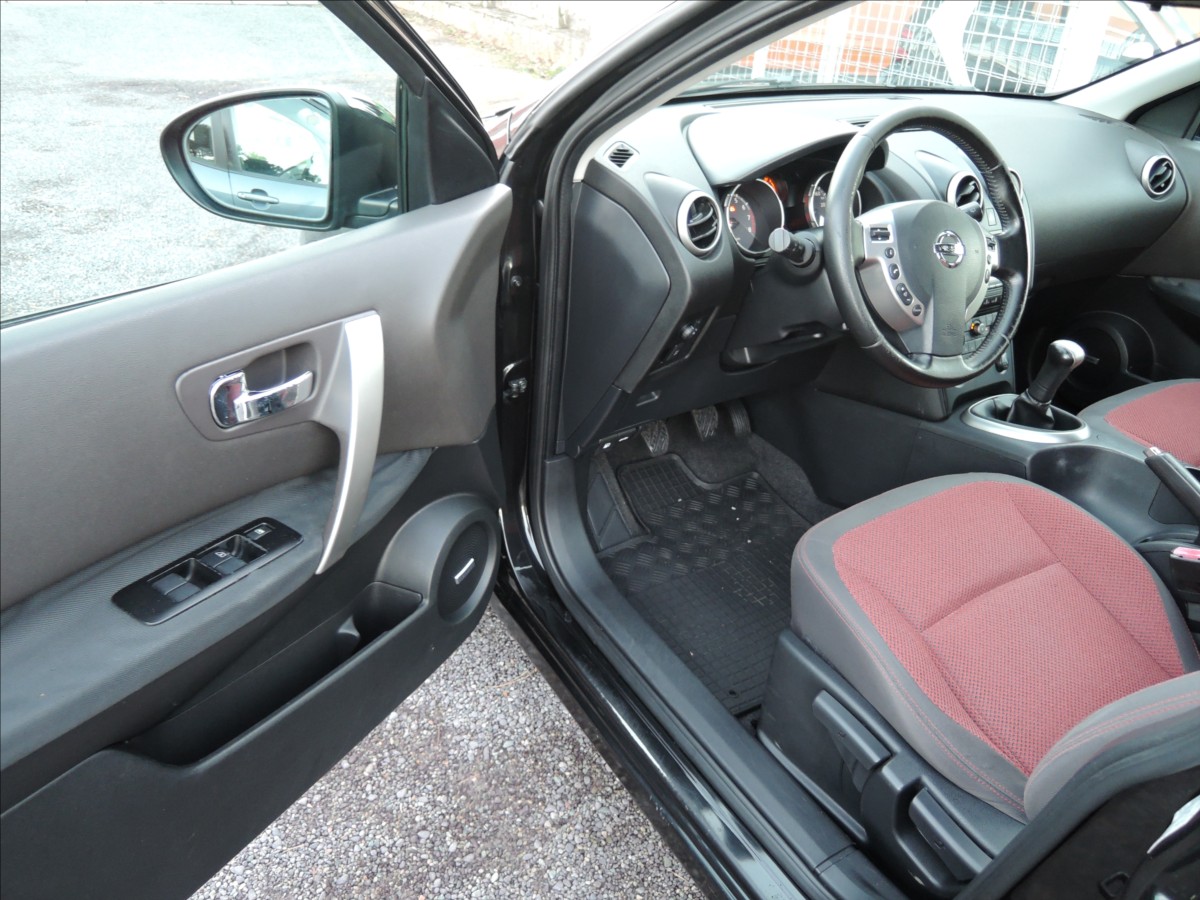 nissan-qashqai-1-6-i-cr-panorama - 7