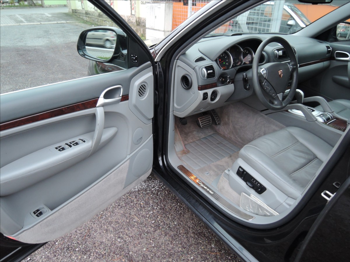 porsche-cayenne-4-5-v8-aut-s - 7