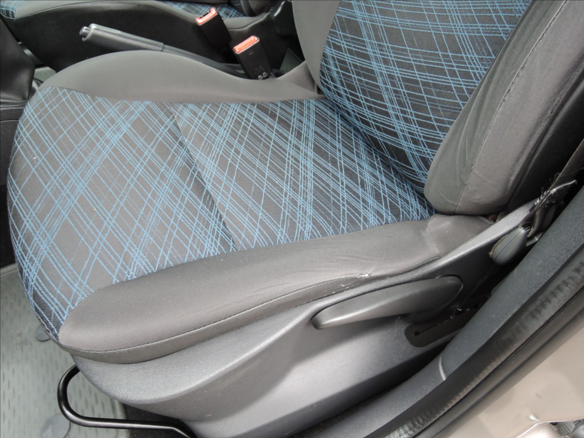 renault-clio-1-2-grandtour-tce-servis - 9