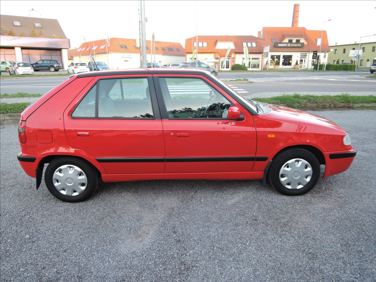 skoda-felicia-1-6-i-glx-1-maj-servis-skoda - 4
