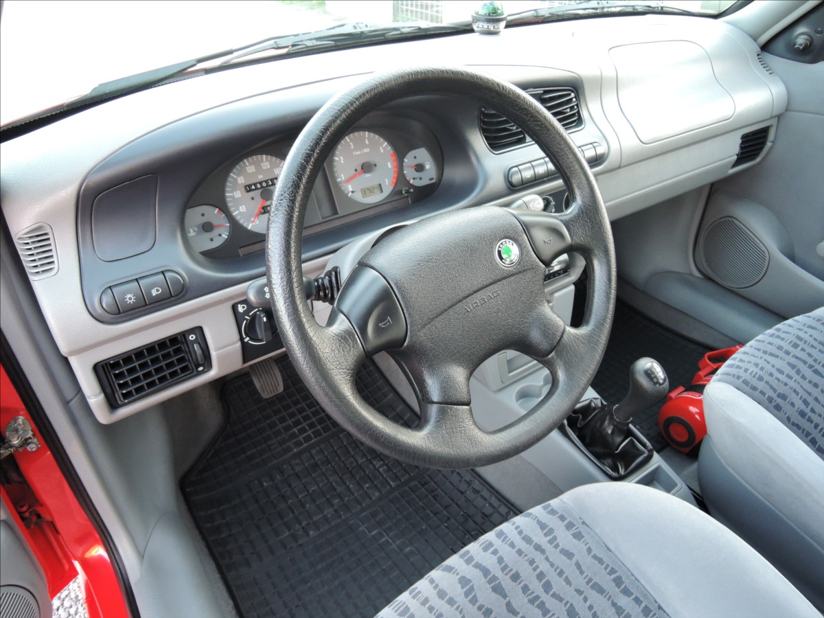 skoda-felicia-1-6-i-glx-1-maj-servis-skoda - 8