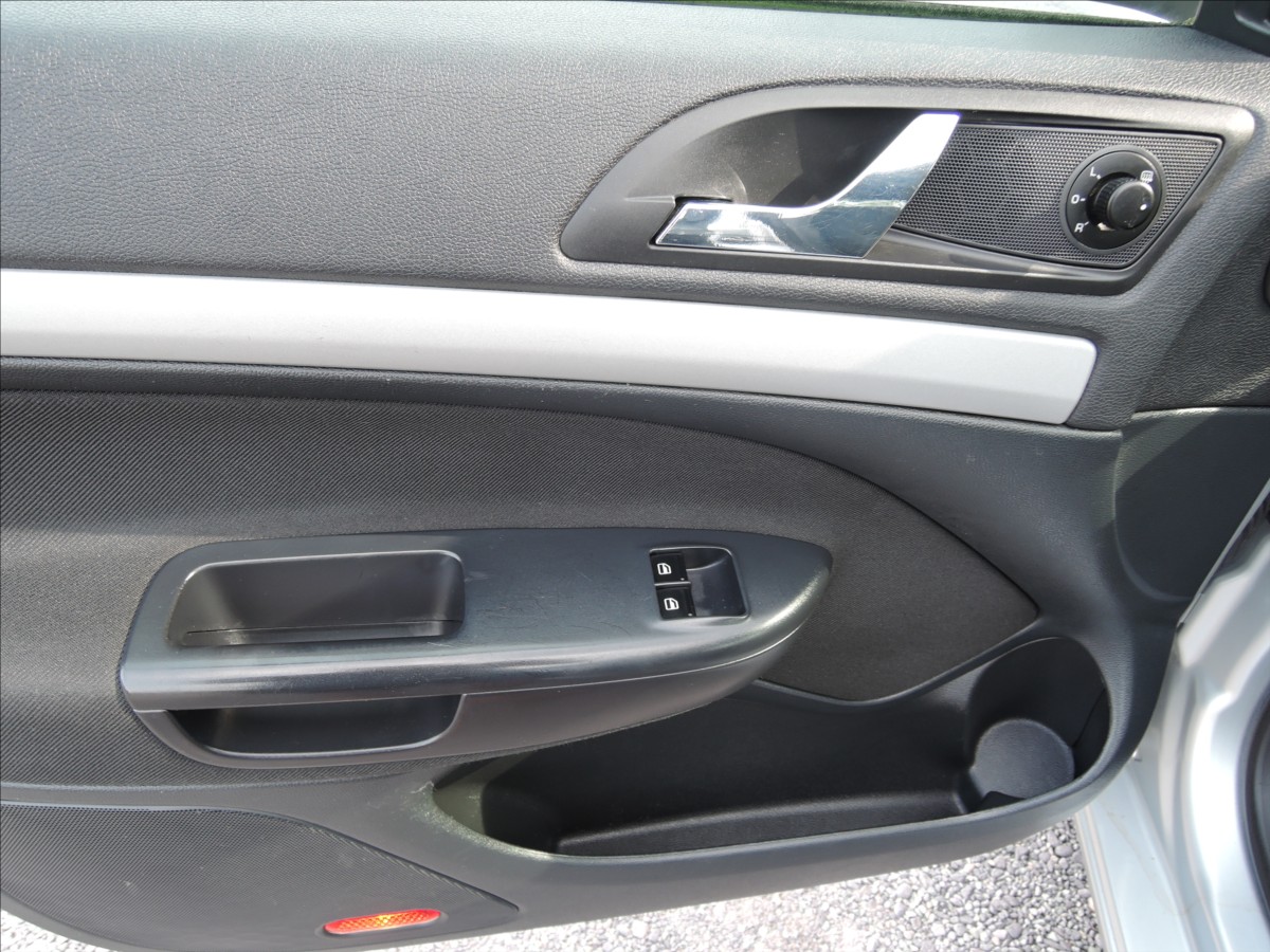 skoda-octavia-1-6-tdi-4x4-elegance - 9