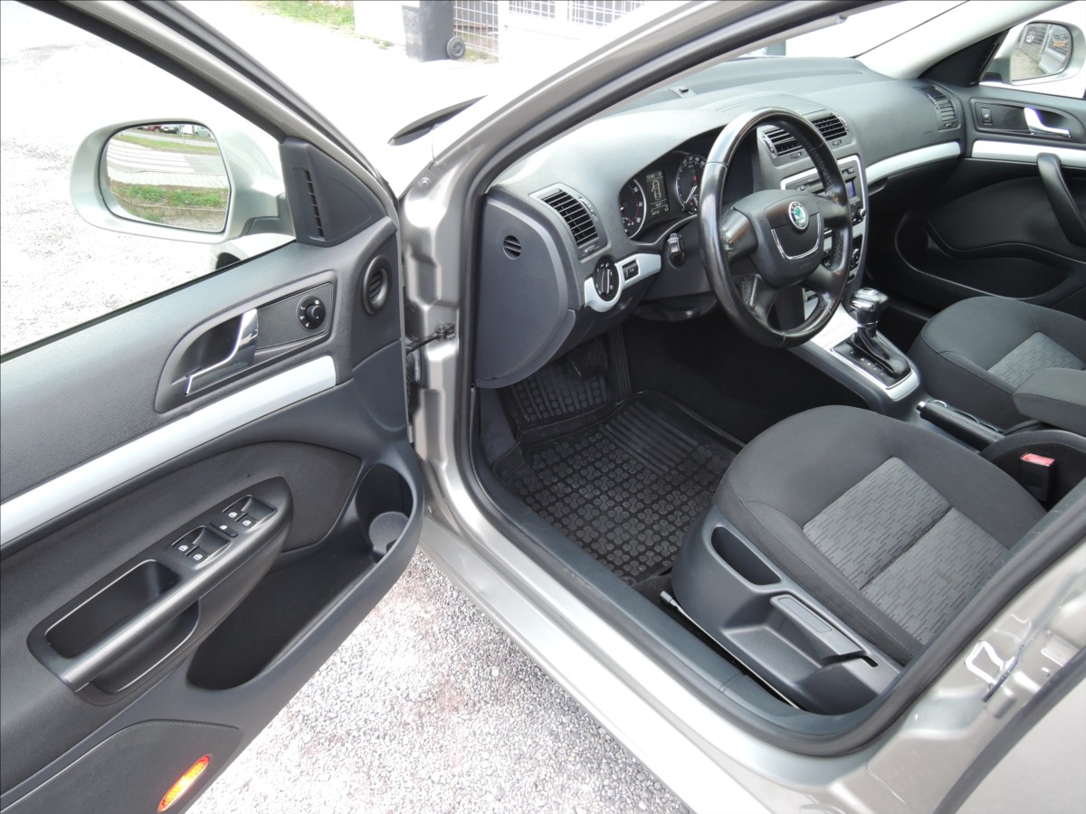 skoda-octavia-1-2-tsi-dsg-servis-tazne - 6