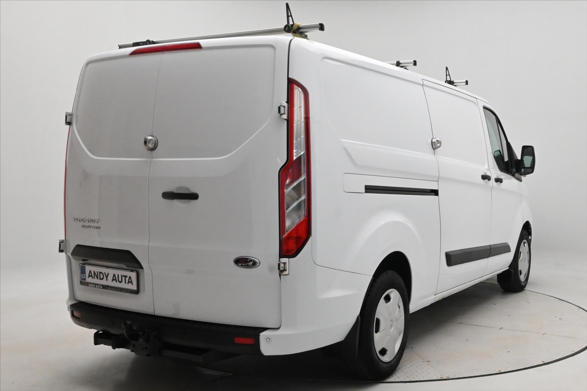 ford-transit-custom-2-0-ecoblue-96kw-l2h1-zaruka-az-5-let - 4