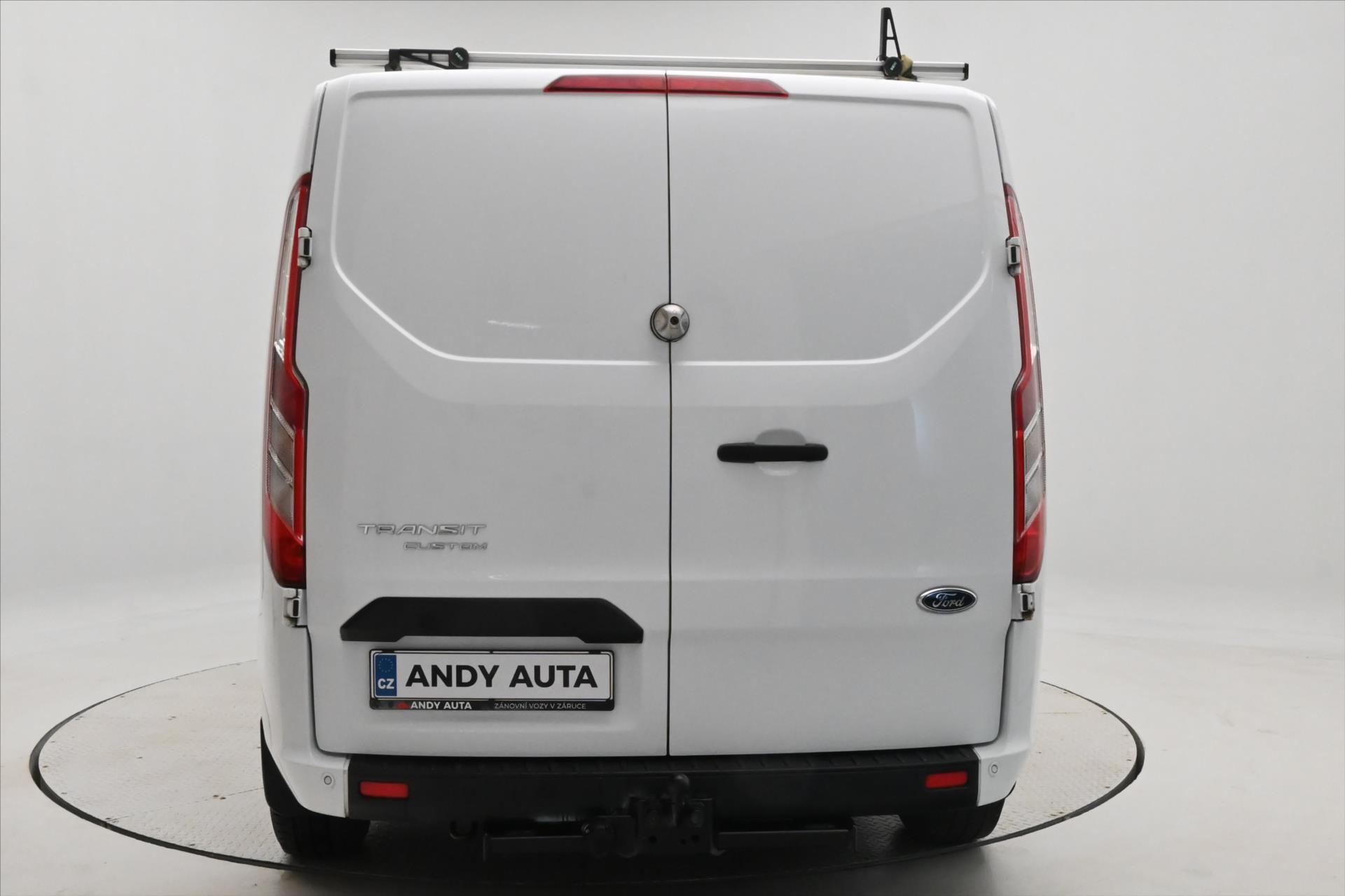 ford-transit-custom-2-0-ecoblue-96kw-l2h1-zaruka-az-5-let - 5