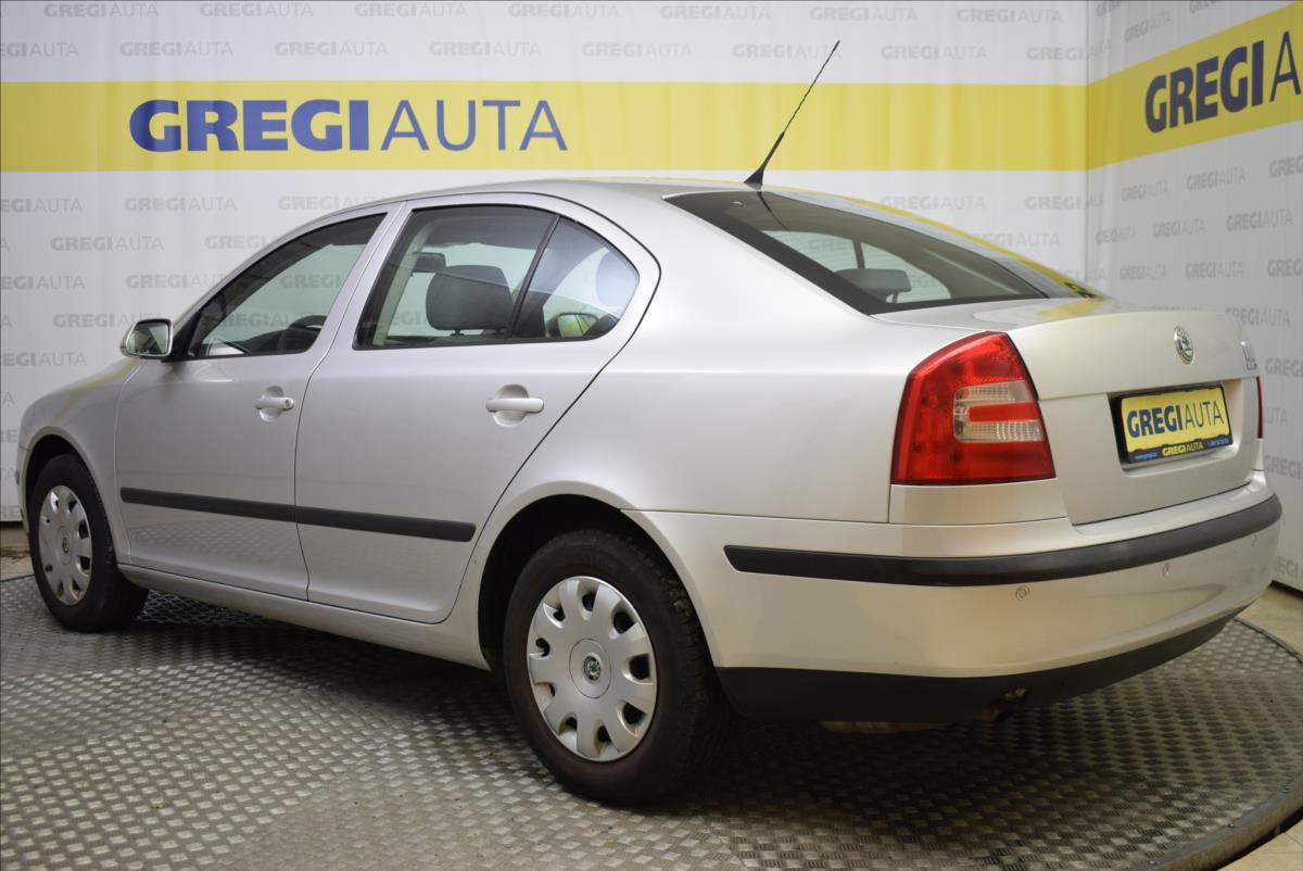 skoda-octavia-1-6-mpi-bez-koroze-super-stav - 4