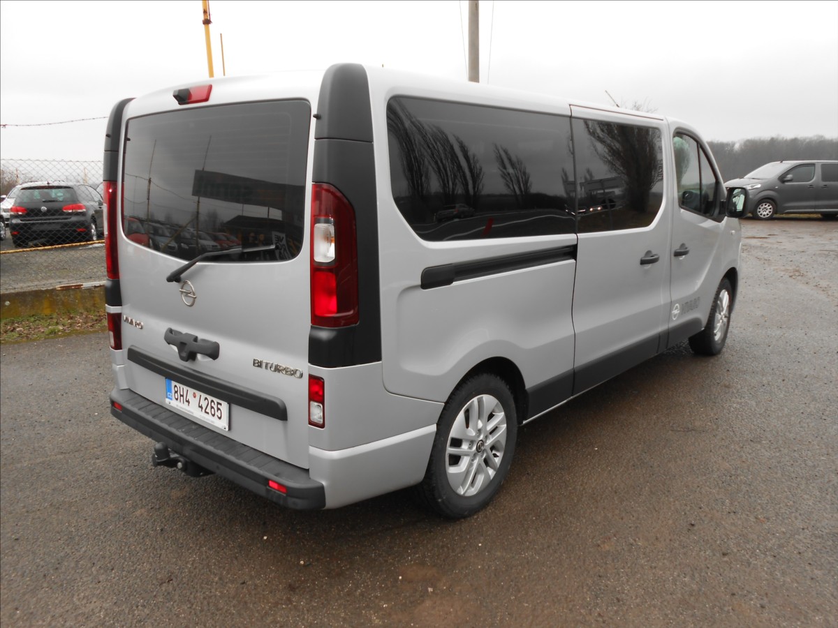 opel-vivaro-1-6-92kw-9-mist-long-serviska - 8