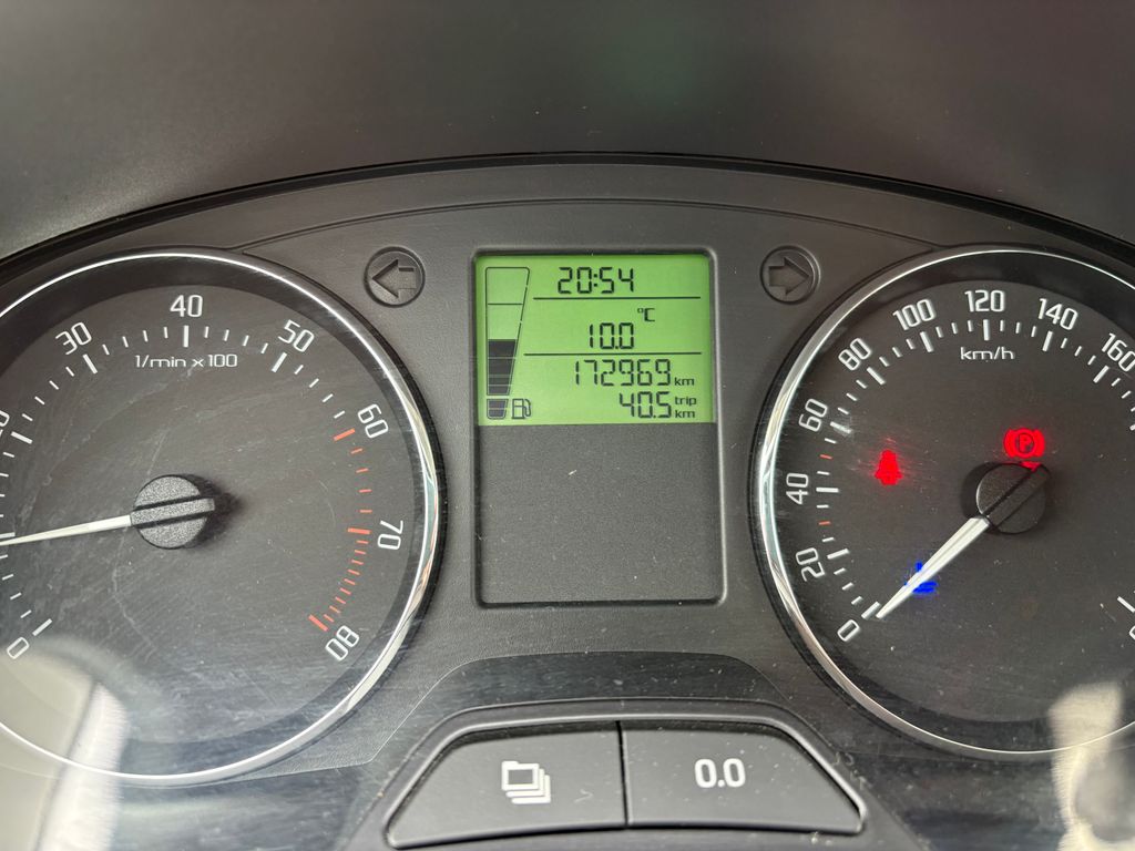 skoda-fabia-1-2tsi-63kw-sport - 8