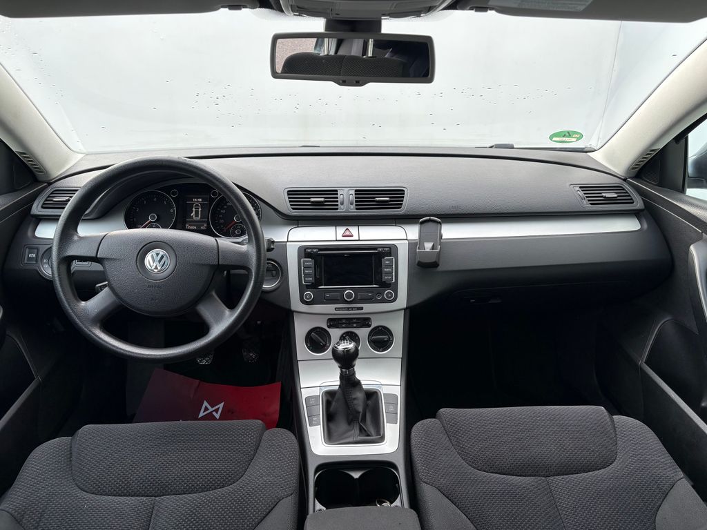 volkswagen-passat-1-4tsi-90kw-nosic-na-kola - 6