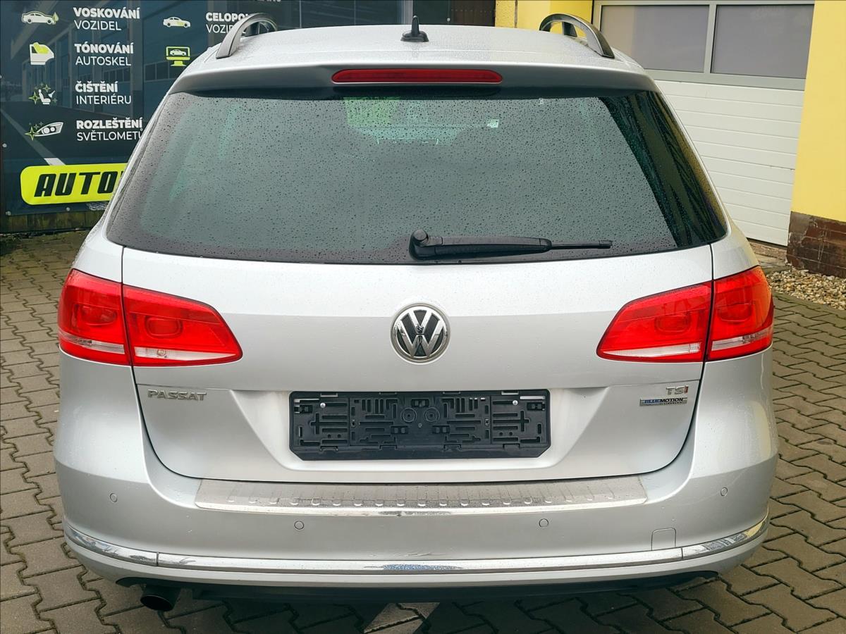 volkswagen-passat-1-4-serv-knizka-aut-parkovani - 9