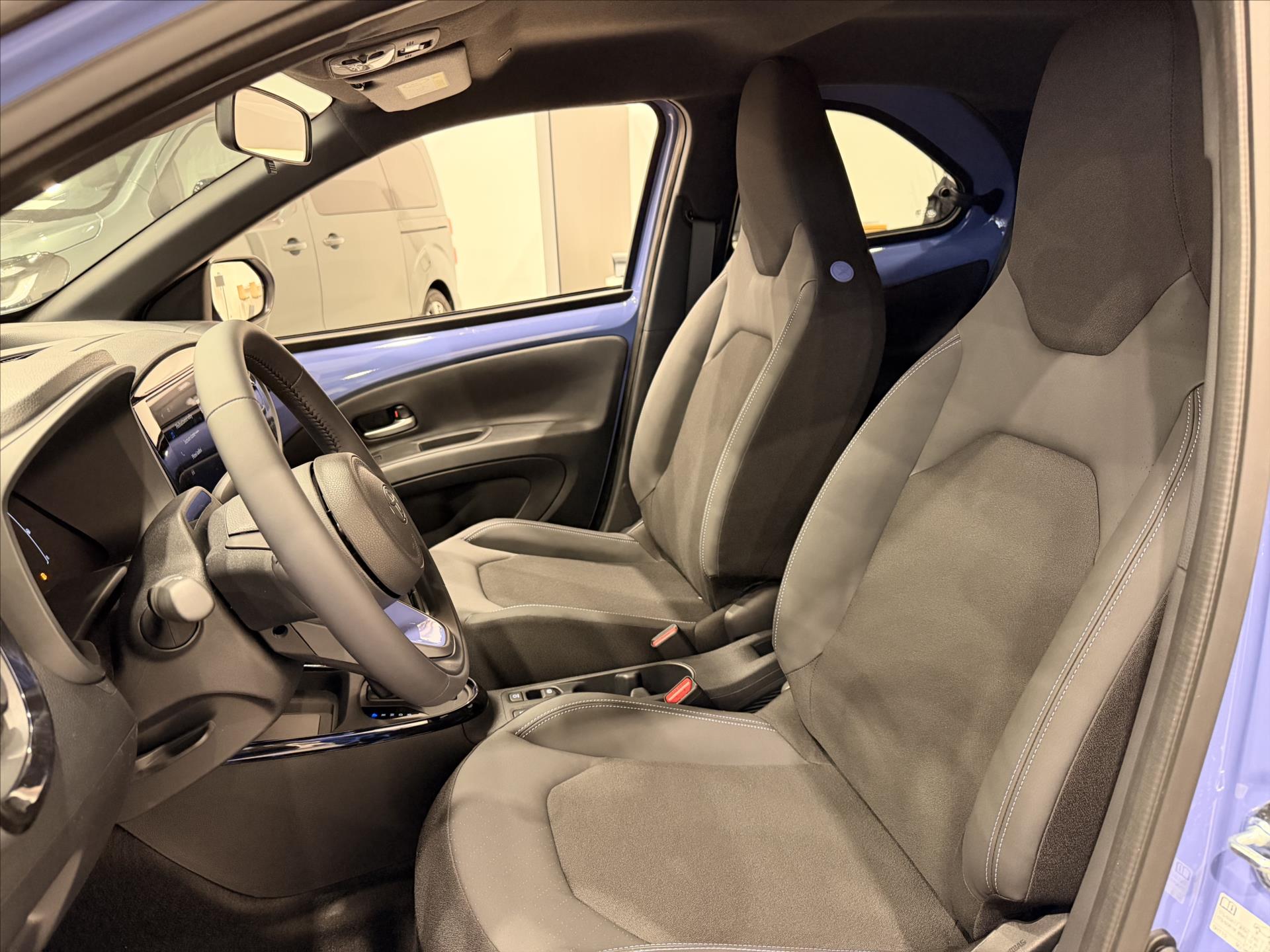 toyota-aygo-1-5-hybrid-116k-executive - 9