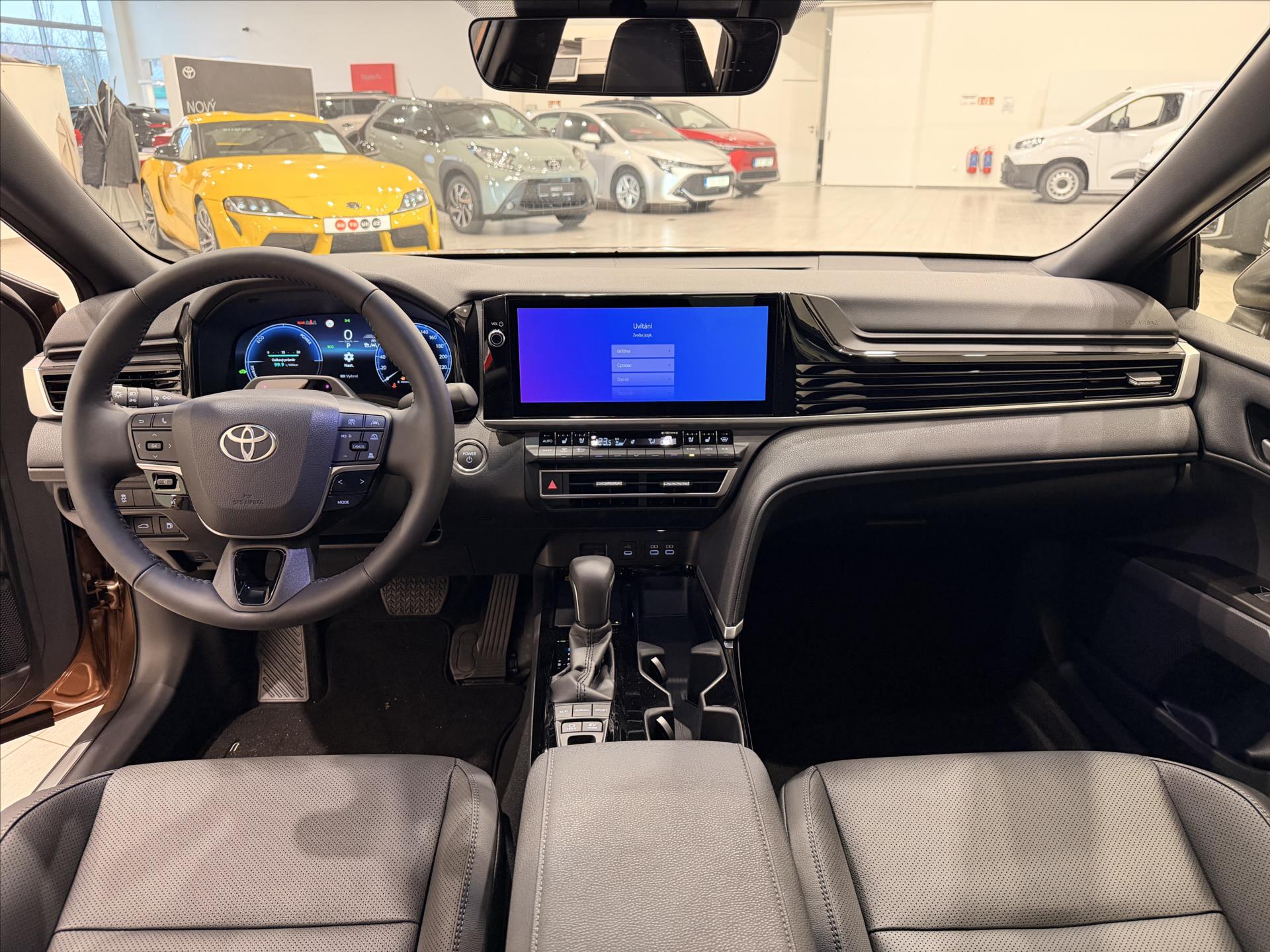 toyota-camry-2-5-hybrid-230k-prestige - 9