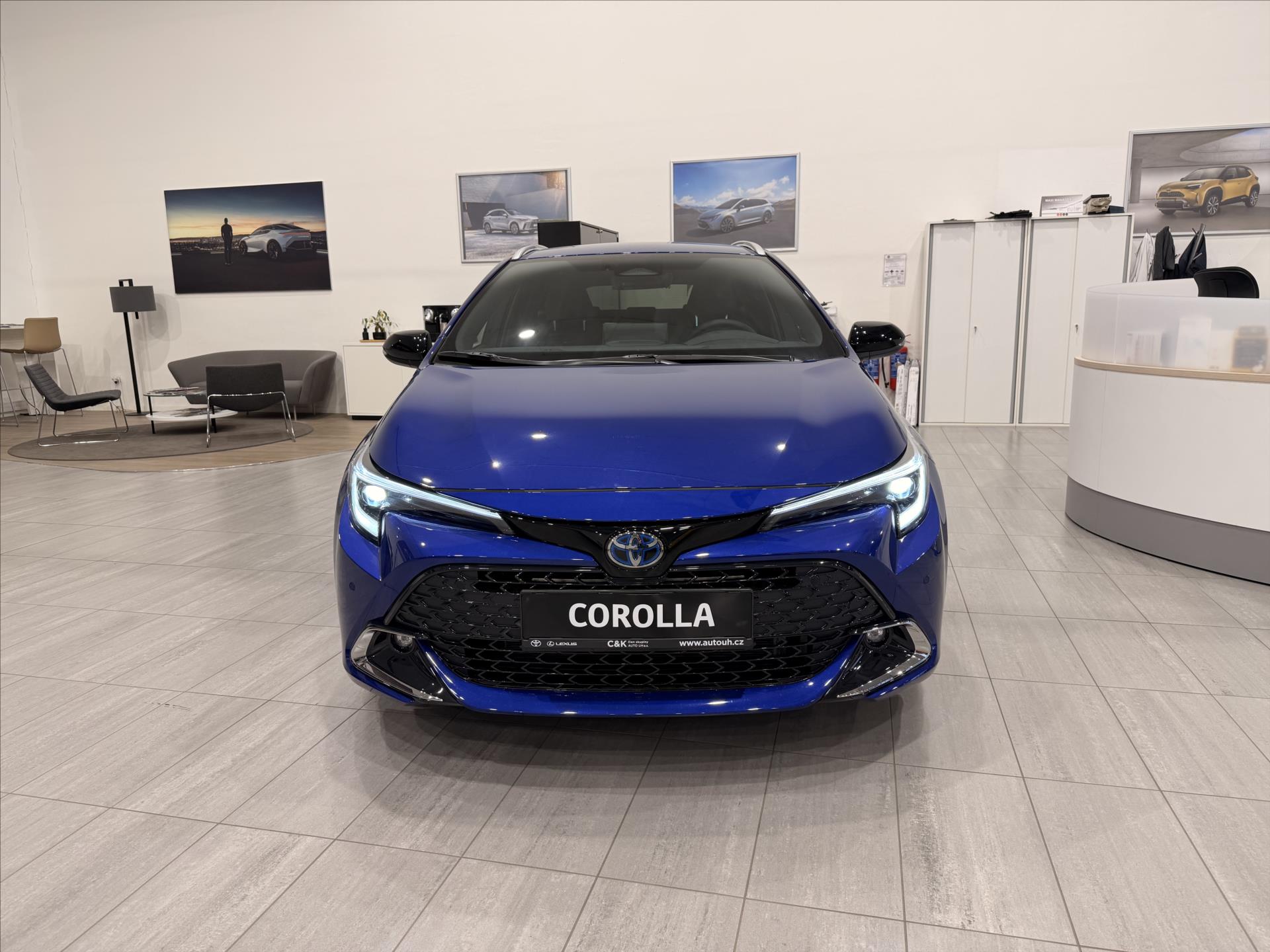 toyota-corolla-1-8-hybrid-140k-style - 1