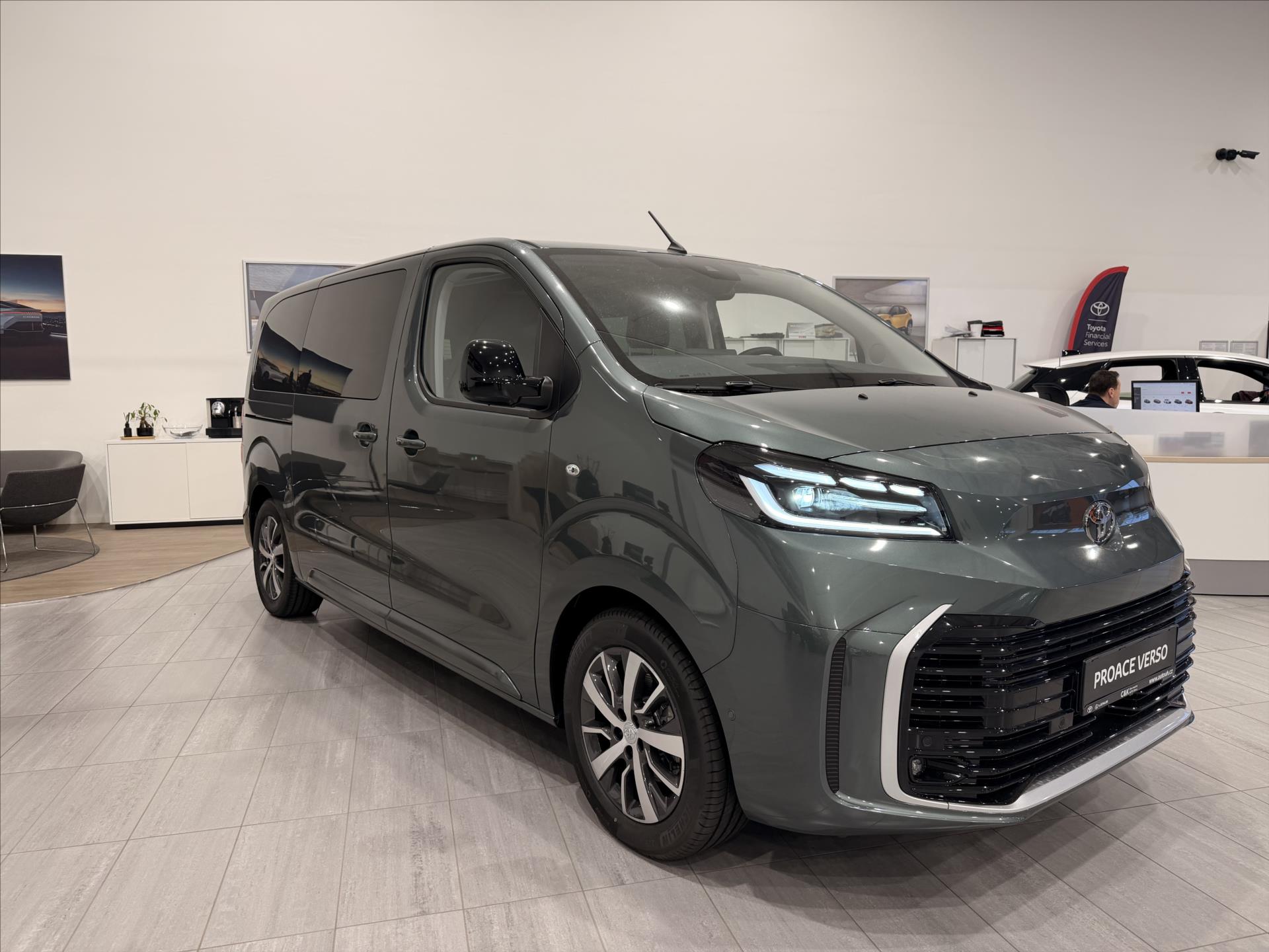 toyota-proace-verso-2-0-177k-vip - 1
